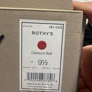 Brand new Rothy’s ballet flats
